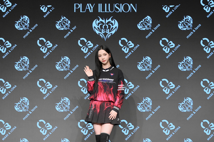 新CM『PLAY ILLUSION』KARINAが記者発表会に登壇