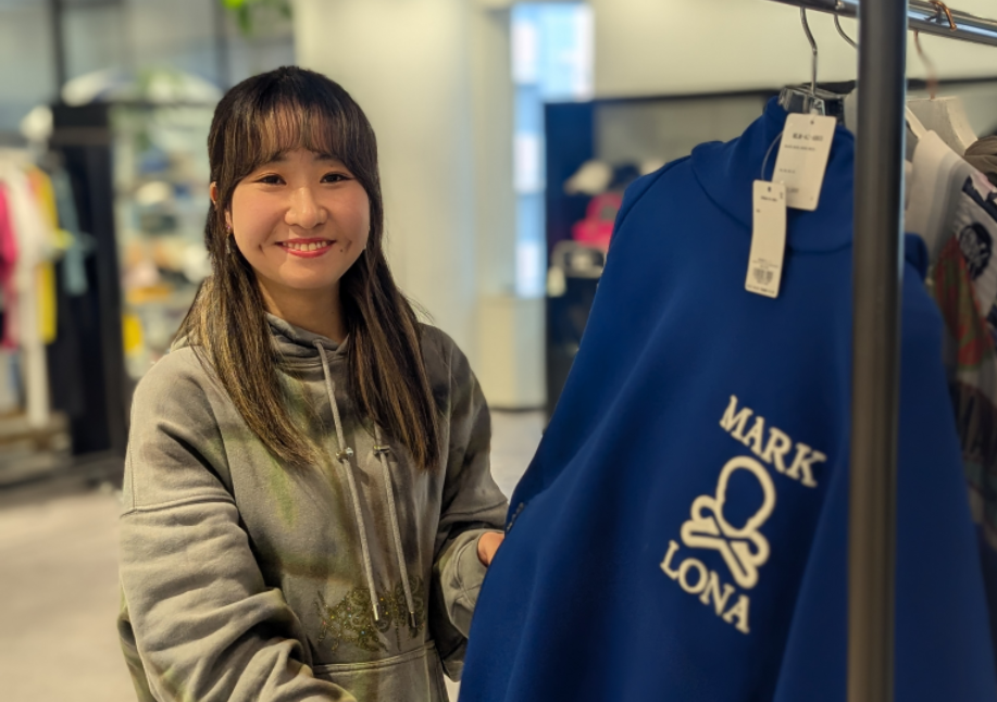 株式会社キューブ　デザイナー　MARK&LONA